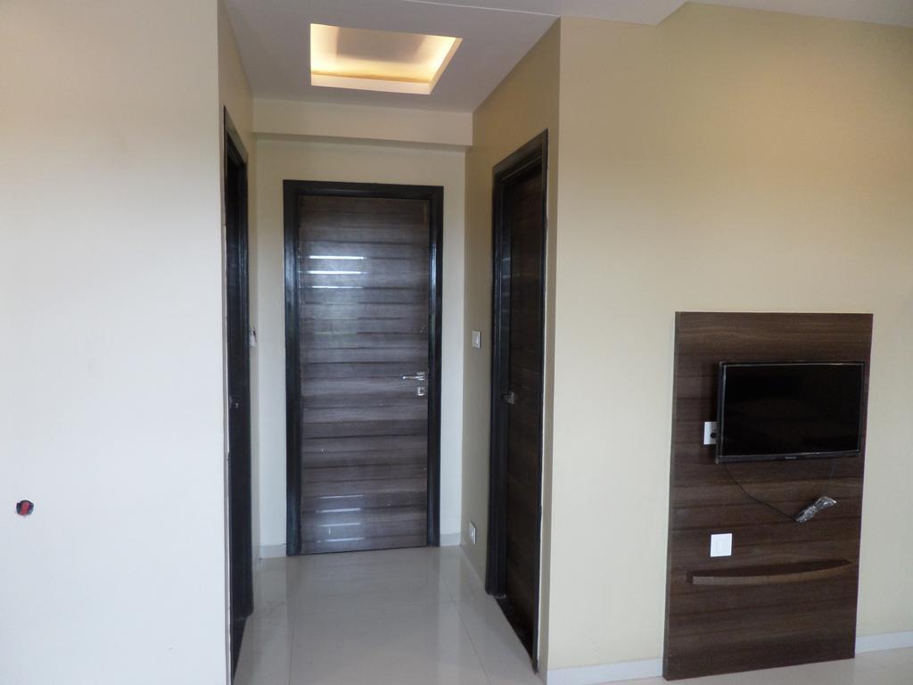 מלון שירדי Sai Heera Residency מראה חיצוני תמונה