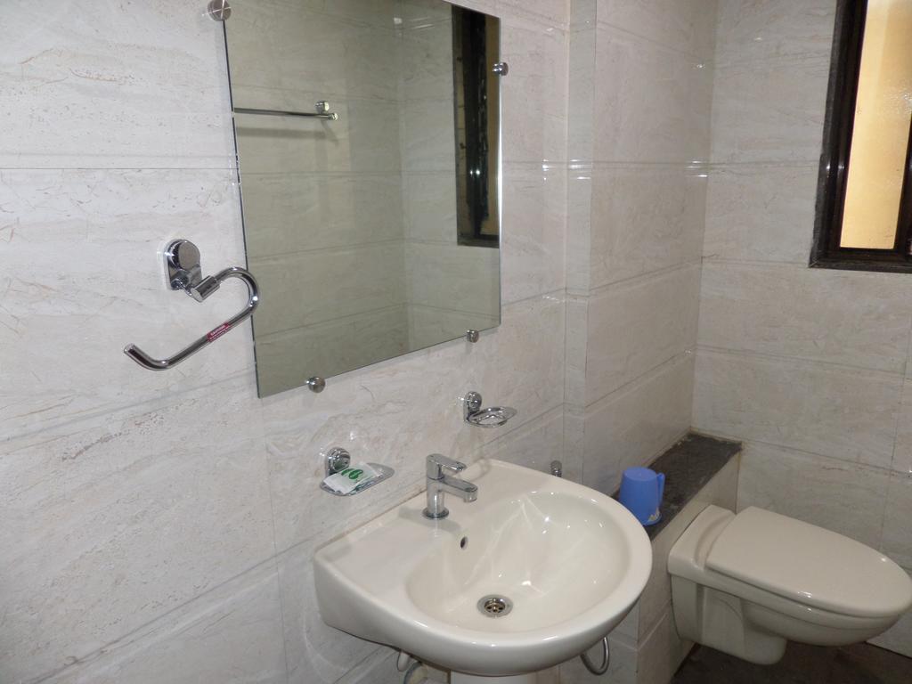 מלון שירדי Sai Heera Residency מראה חיצוני תמונה