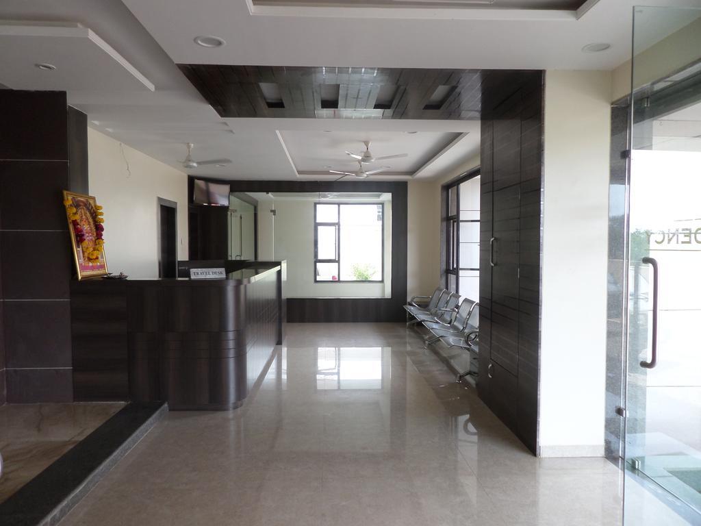 מלון שירדי Sai Heera Residency מראה חיצוני תמונה
