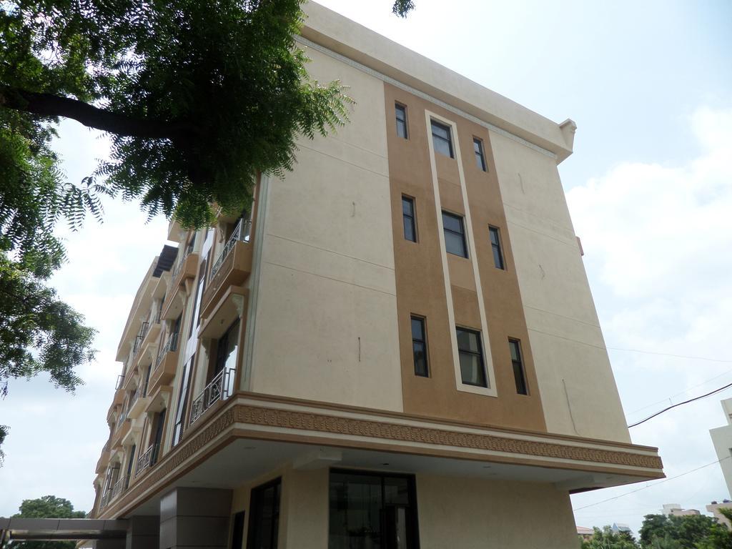 מלון שירדי Sai Heera Residency מראה חיצוני תמונה
